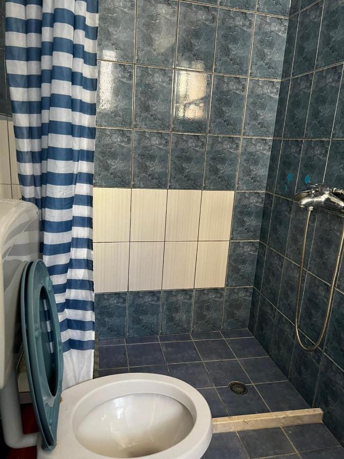 Nona'S Rooms Himare Exterior photo