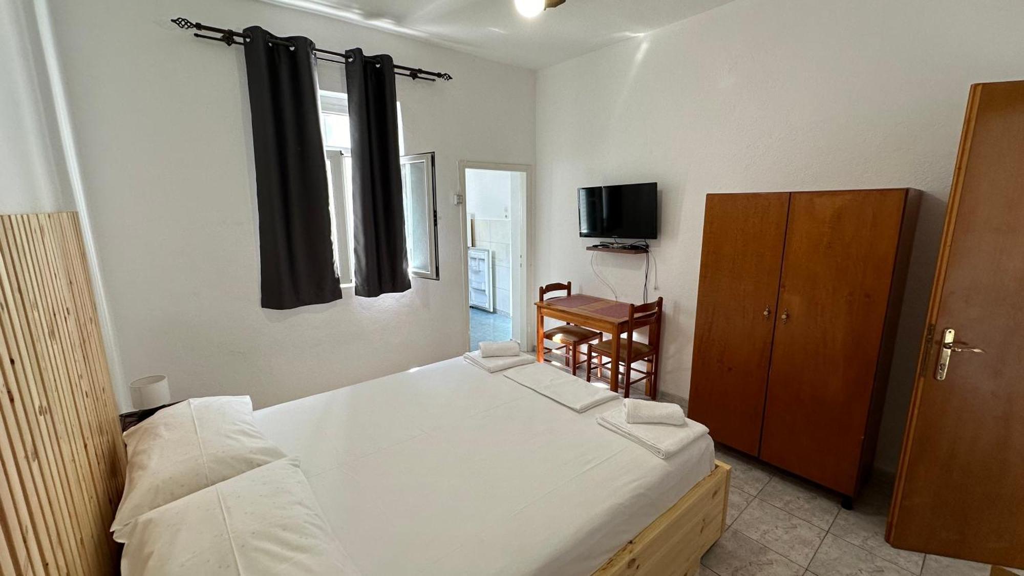 Nona'S Rooms Himare Exterior photo