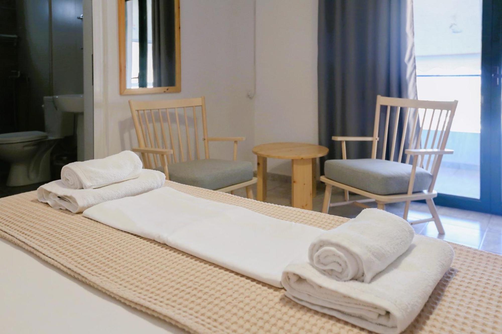 Nona'S Rooms Himare Exterior photo