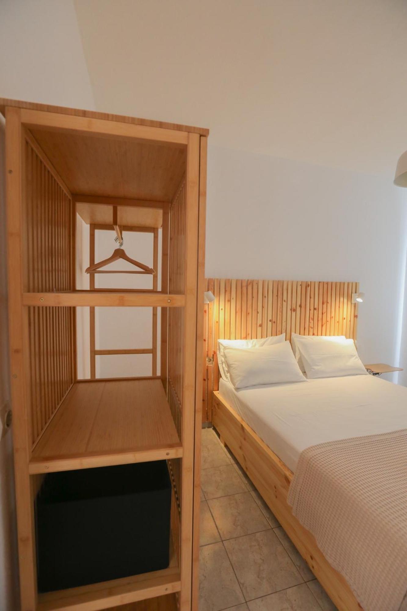 Nona'S Rooms Himare Exterior photo