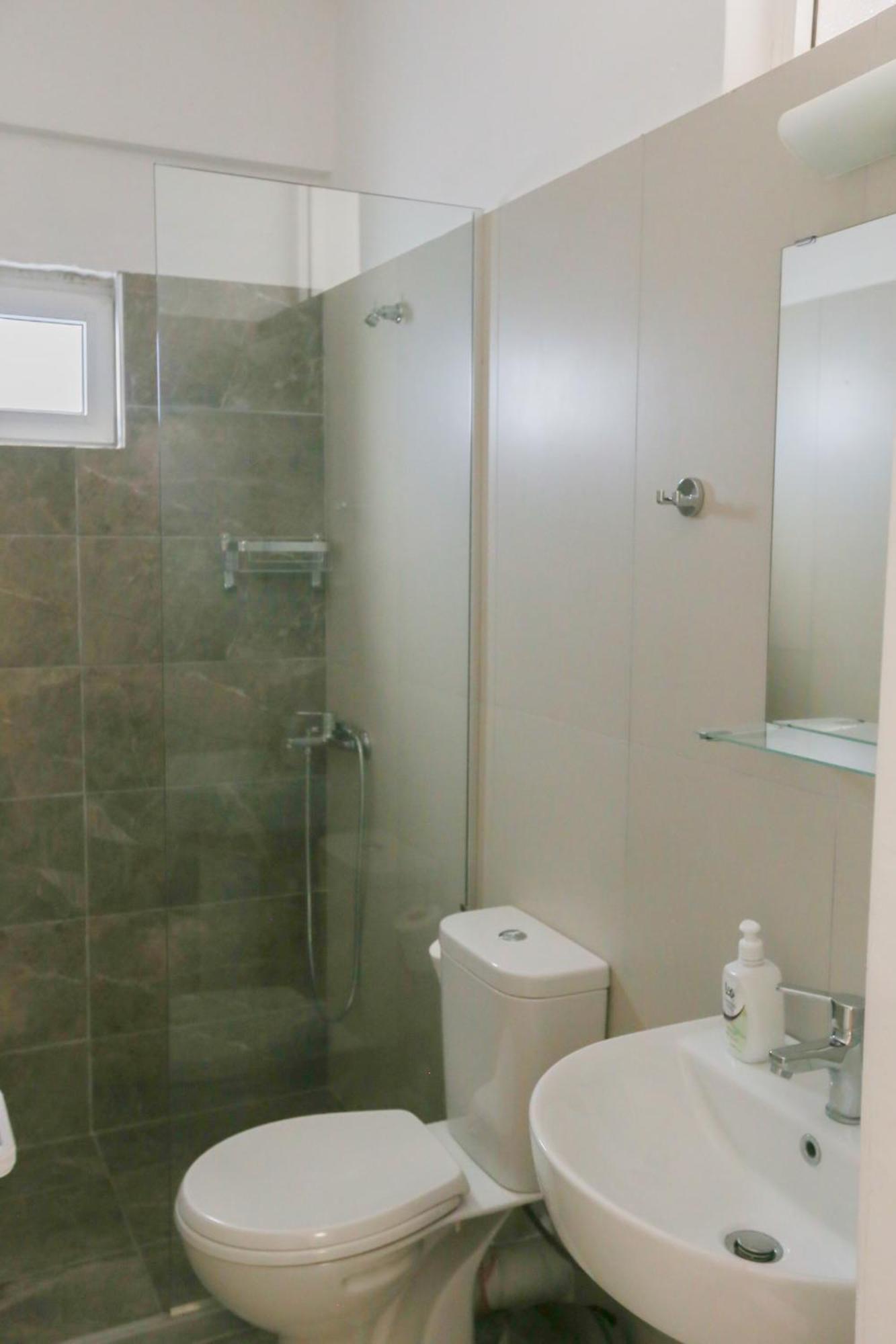 Nona'S Rooms Himare Exterior photo