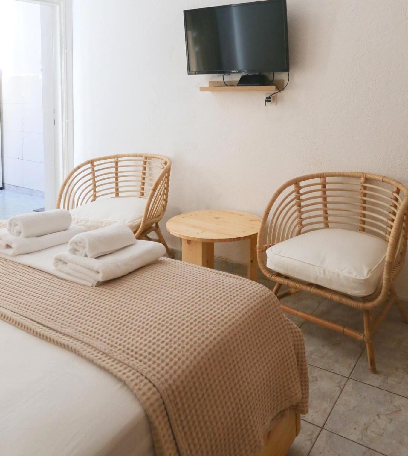 Nona'S Rooms Himare Exterior photo
