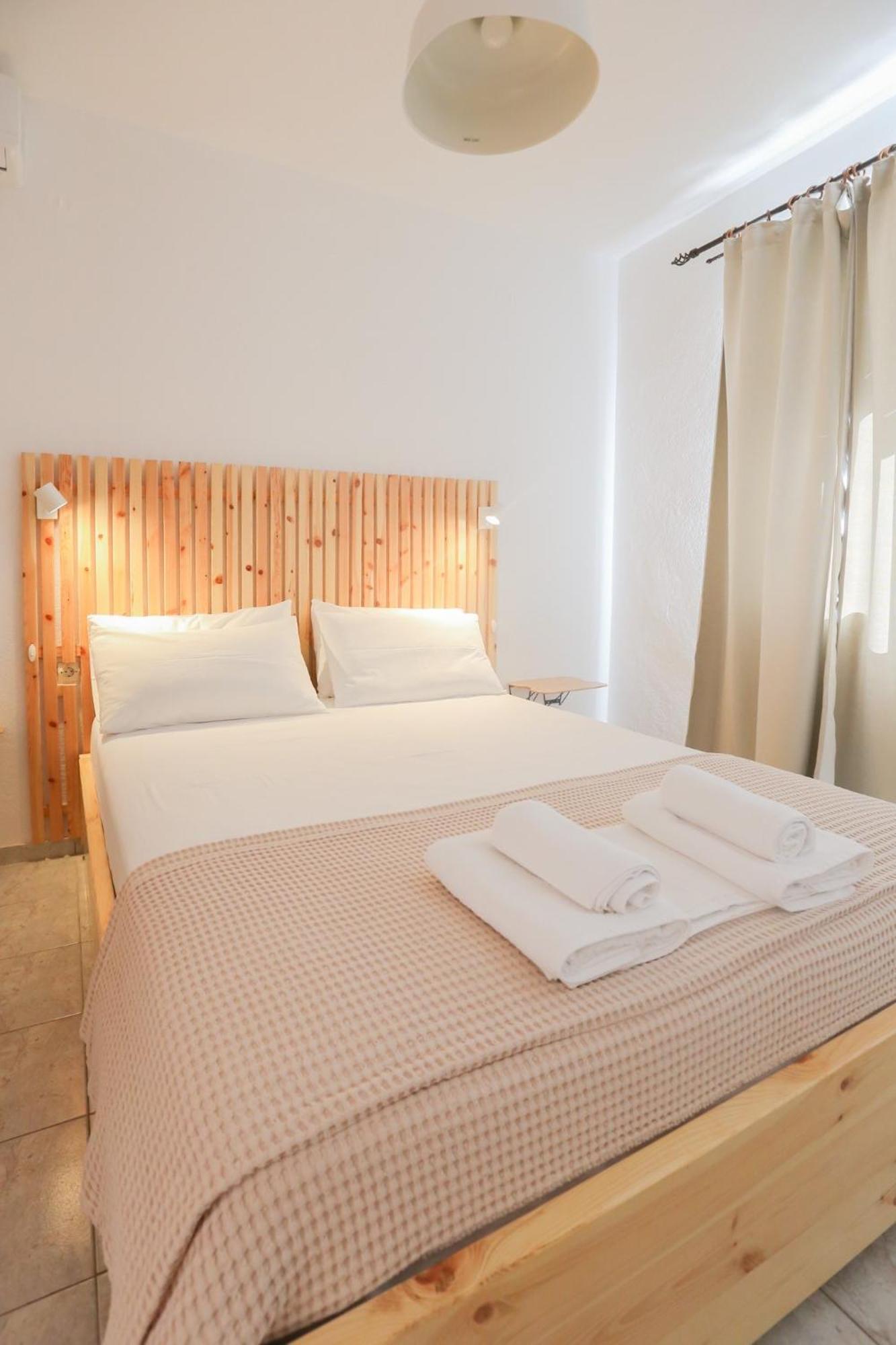 Nona'S Rooms Himare Exterior photo