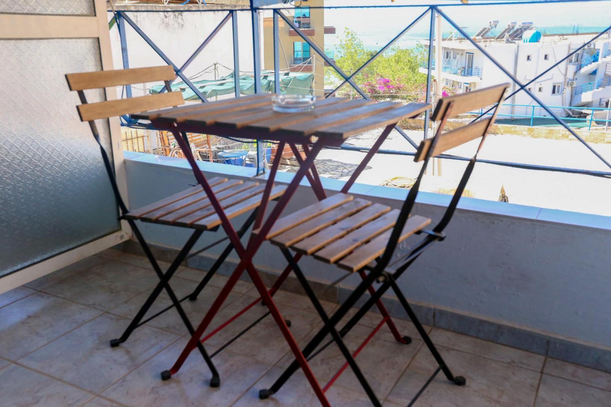 Nona'S Rooms Himare Exterior photo